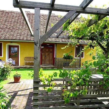 Landlust-ferienhaus Am Rosenhof * Hartberg